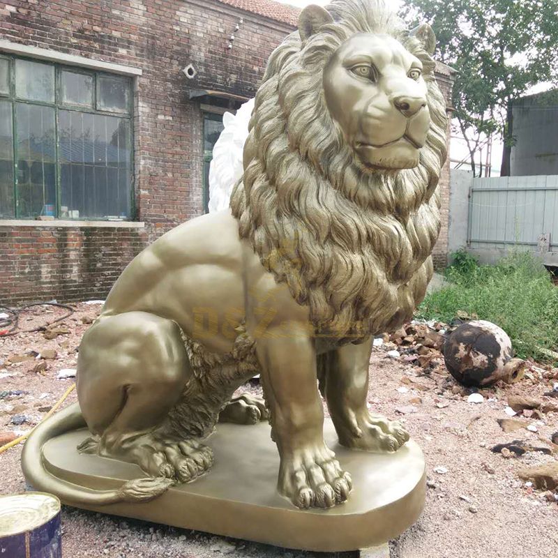 life size lion statue