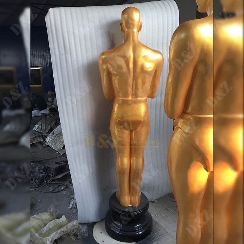 oscar statuette