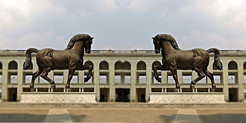 bronze horse sculpture