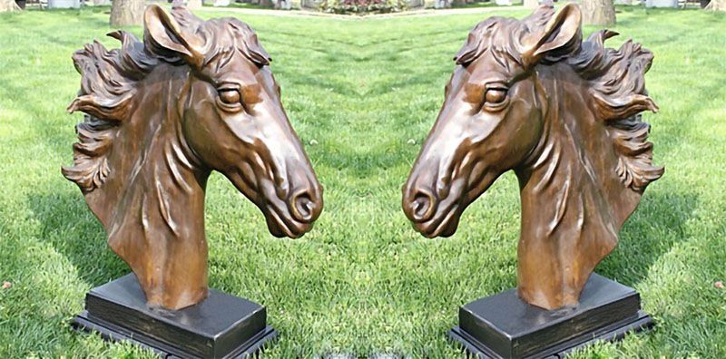 horse head statue