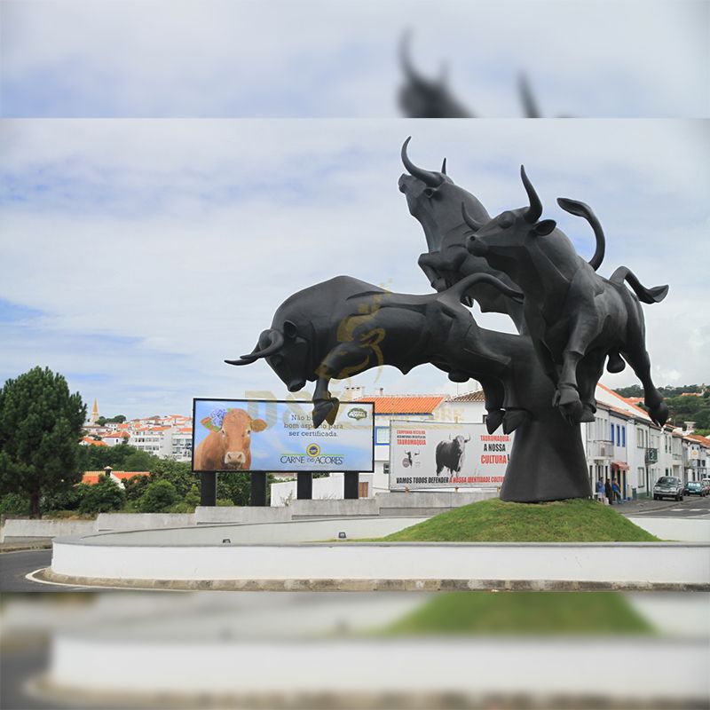 bull sculpture