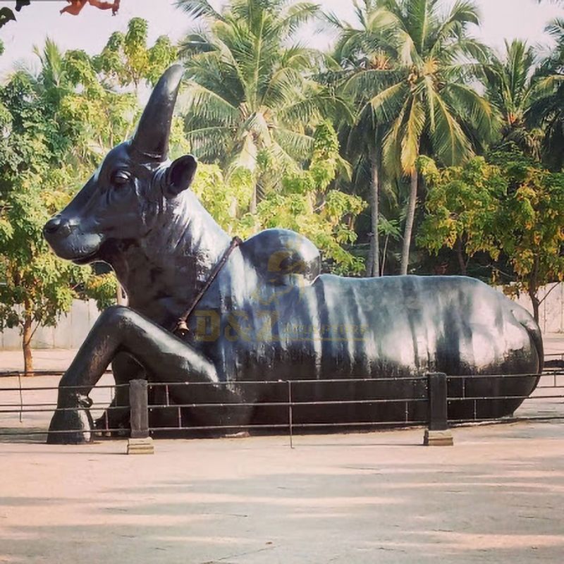 bull statues
