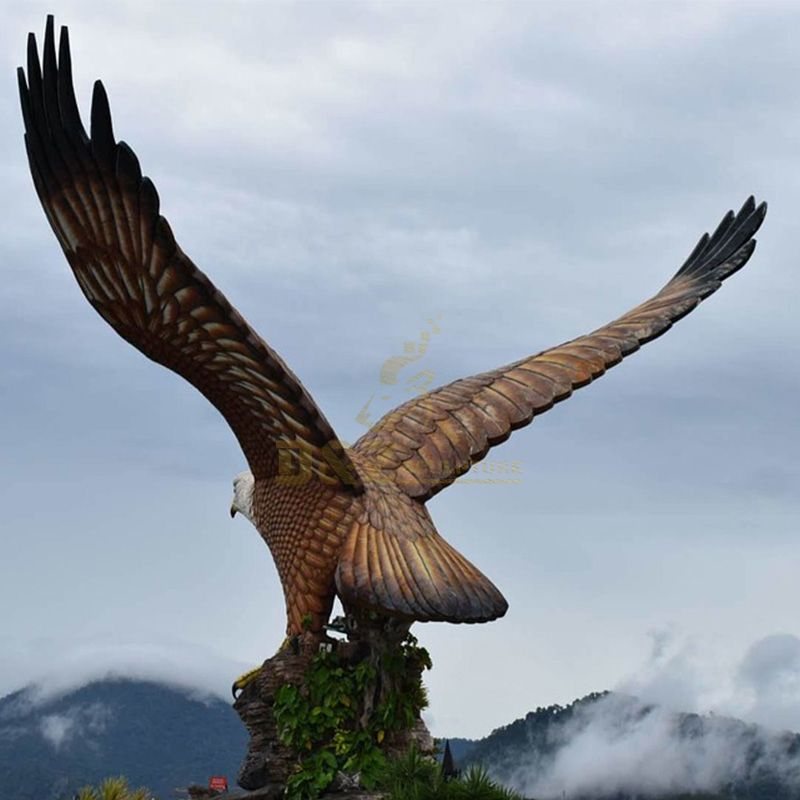 eagle statue