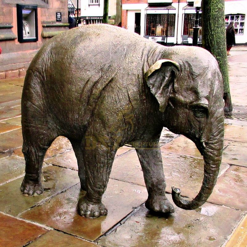 elephant statue