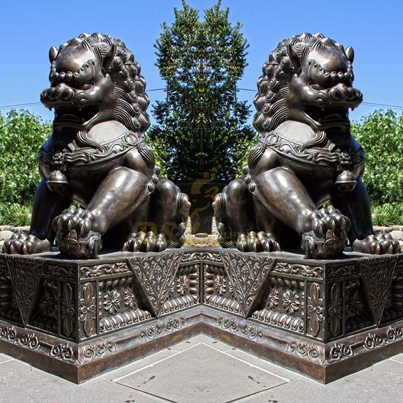 chinese lion statue