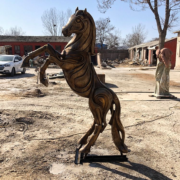 large metal horse statue