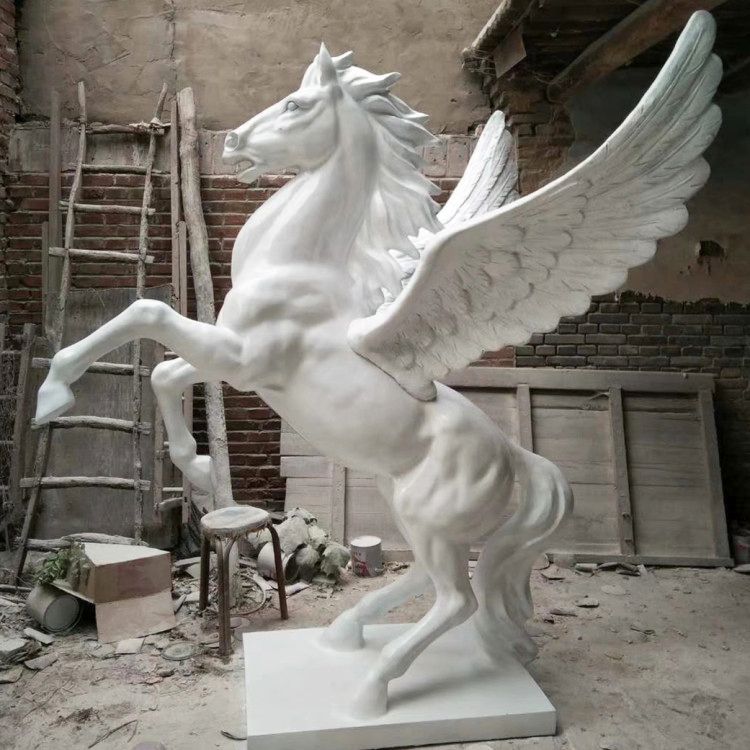 pegasus figurine