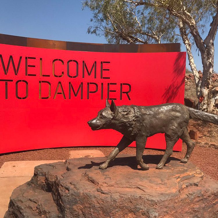 red dog statue dampier.jpg