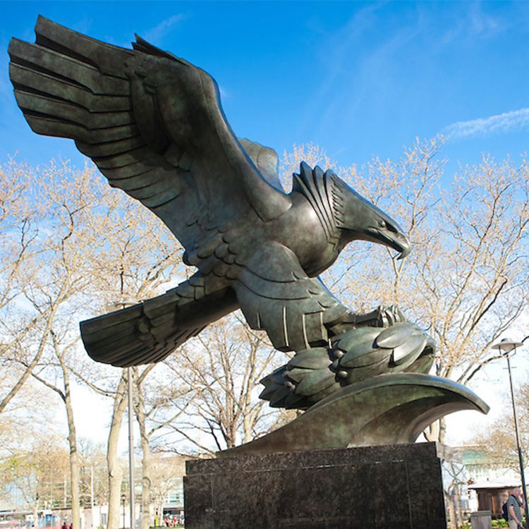 outdoor bronze american eagle statue
