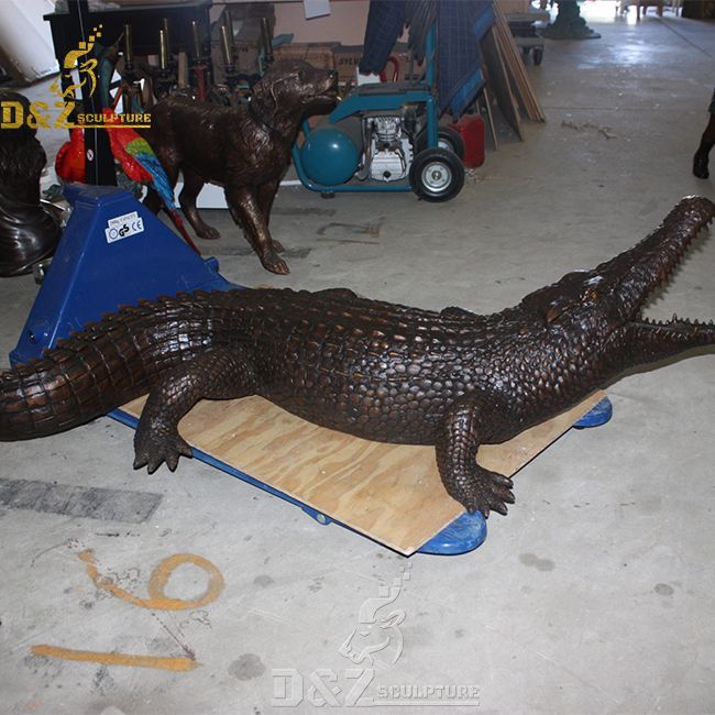 lifesize fake alligator statue