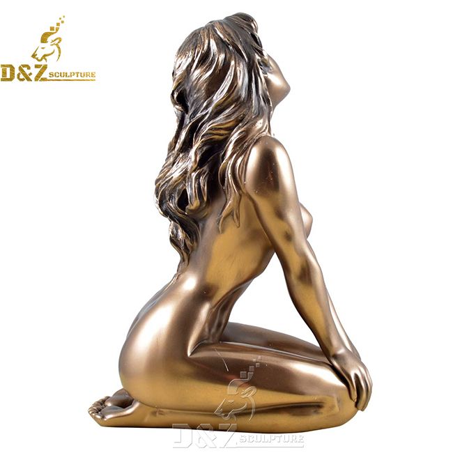 woman body sculpture