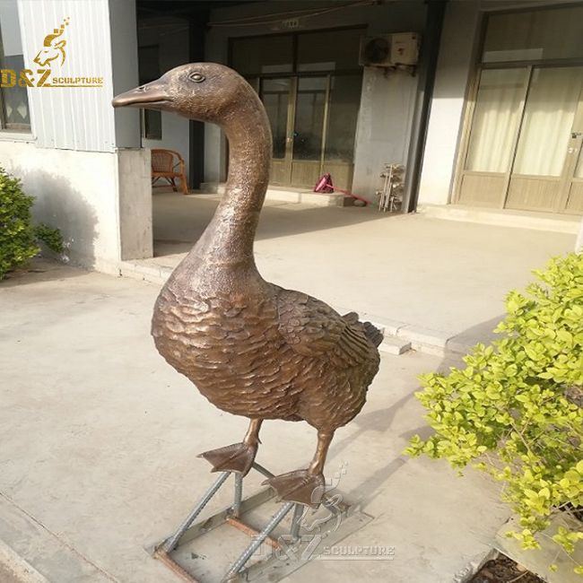 Outdoor Goose Statue