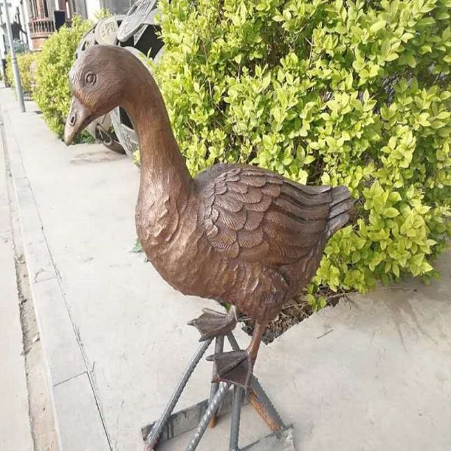 yard goose statue