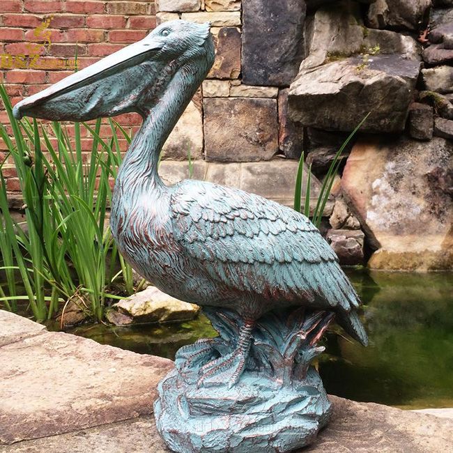 pelican garden statue