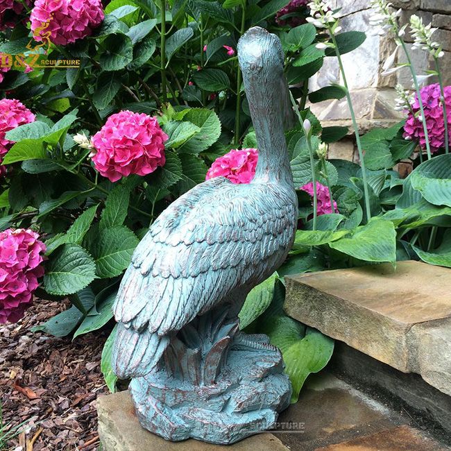 pelican statues for outside
