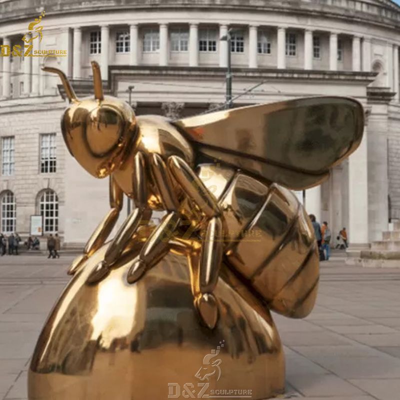 bee garden statue