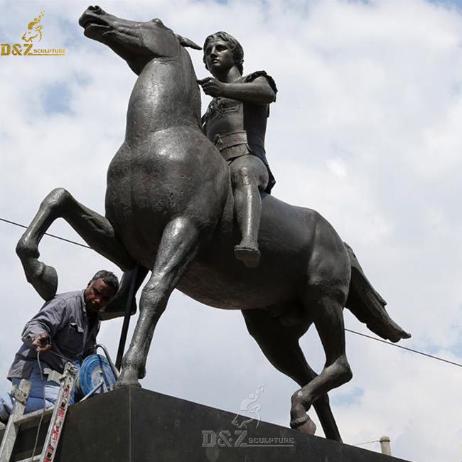 alexander the great sculpture