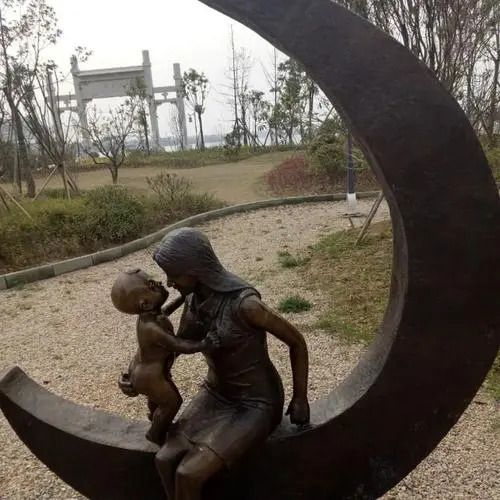 mother and child garden statue