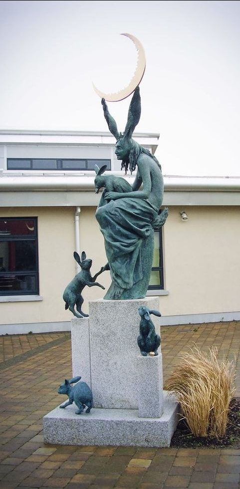The Hare Queen Statue