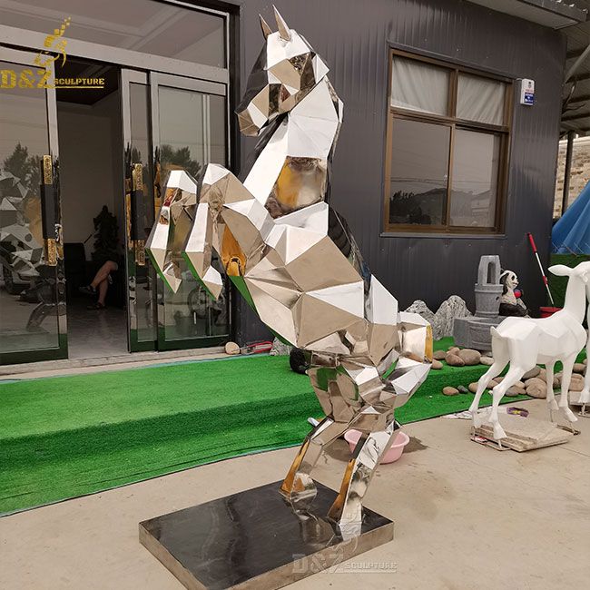 steel horse sculpture