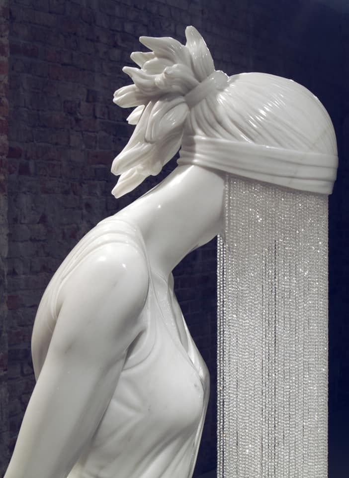 Weird statue Ghost Girl by Kevin Francis Gray