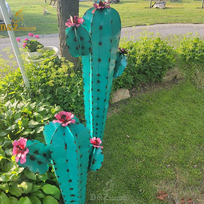 outdoor metal cactus sculptures