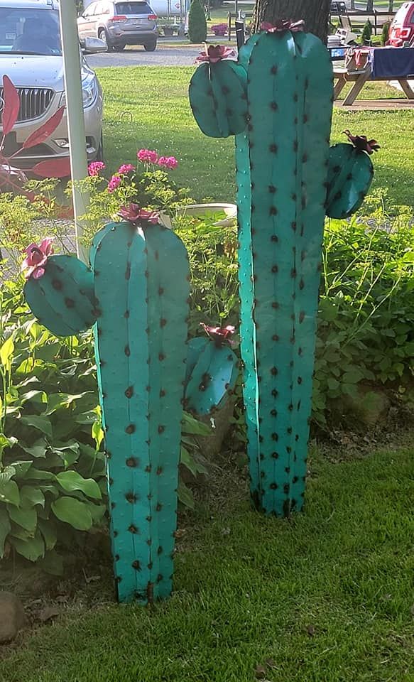 large outdoor metal yard art cactus sculpture
