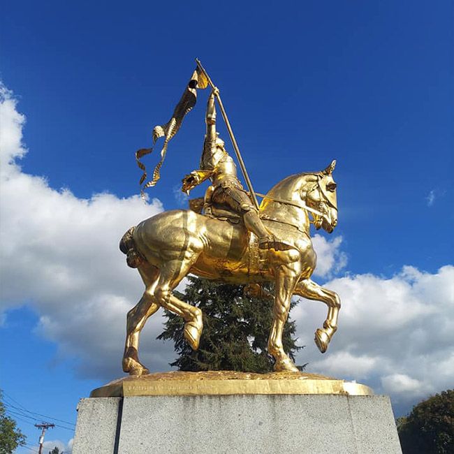 saint joan of arc statue