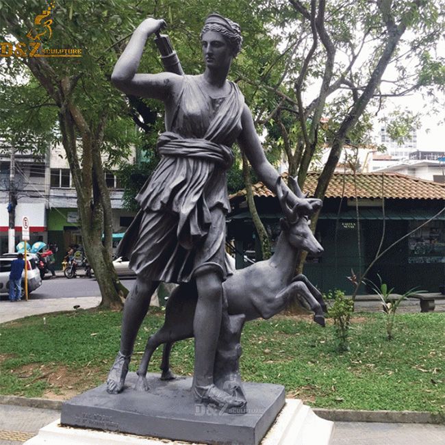 statue of goddess diana