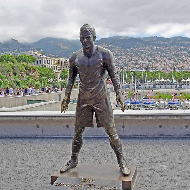 CRonaldo statue Madeira