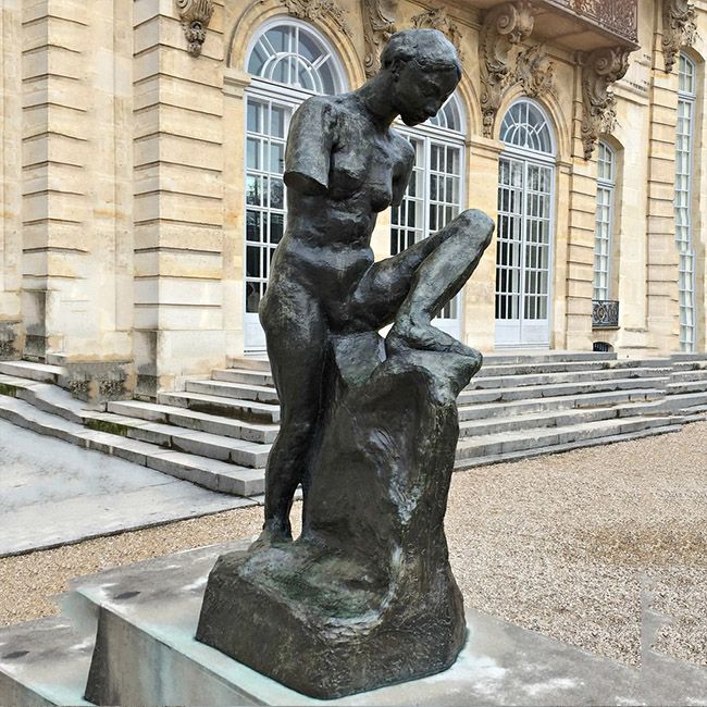 Naked Muse without Arms statue