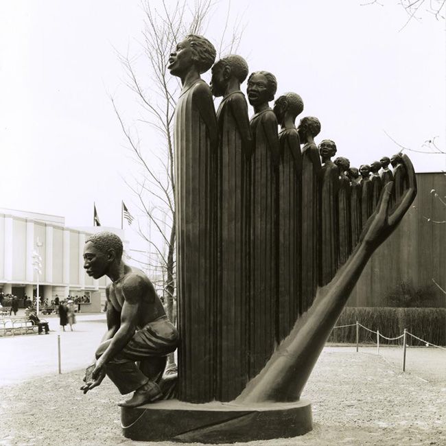 the harp sculpture