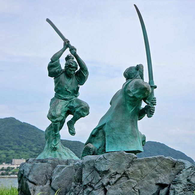 Miyamoto Musashi statue