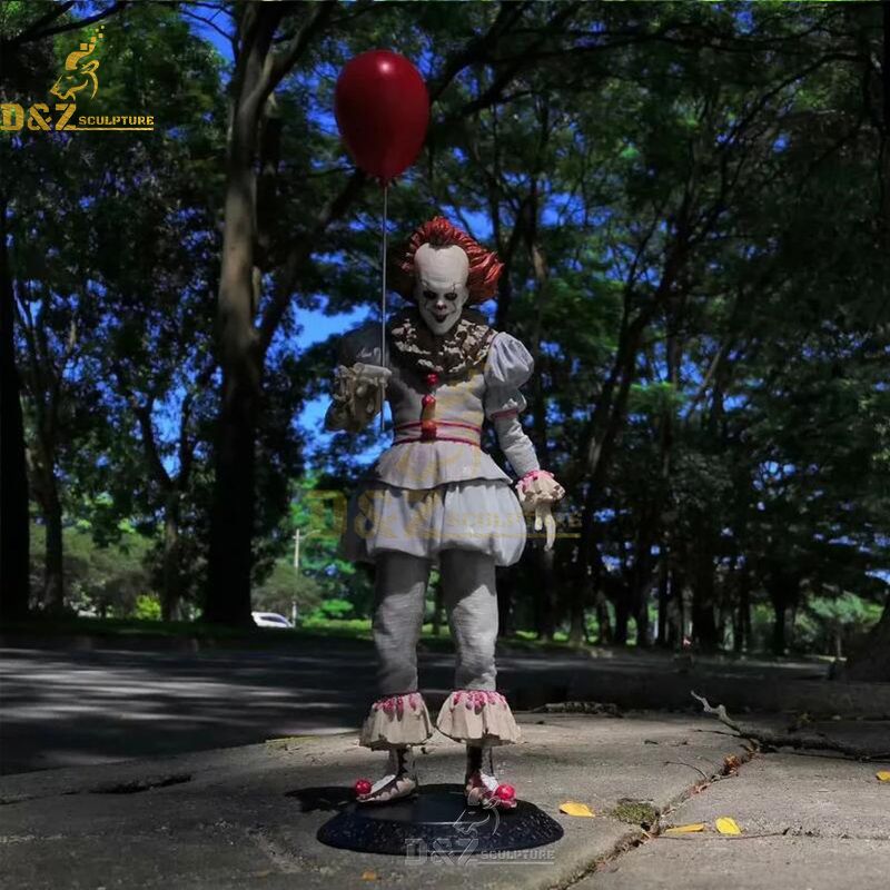 pennywise halloween statue