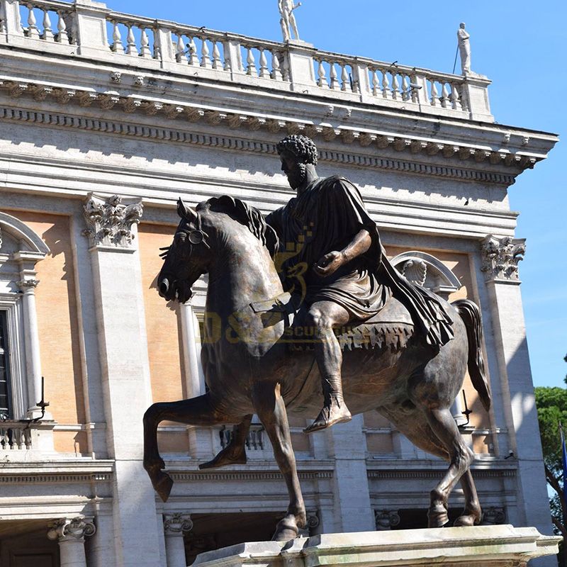 equestrian sculpture of marcus aurelius