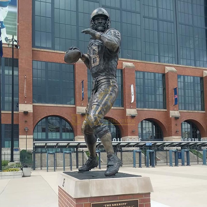 peyton manning statue tennessee