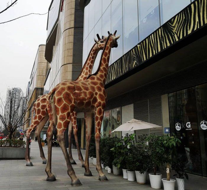 life size giraffe statues for sale 