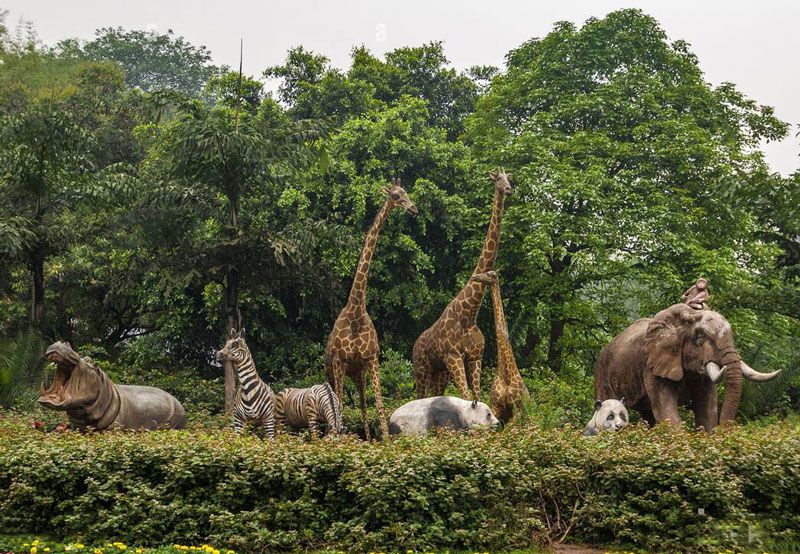 bronze giraffe statue worth