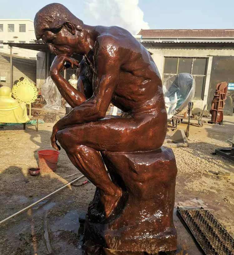 the thinker man statue