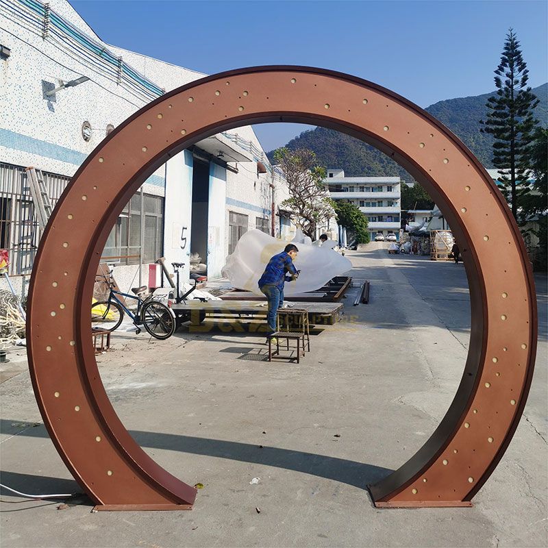 Corten steel outdoor water fountain circular light spray sculpture DZ-107