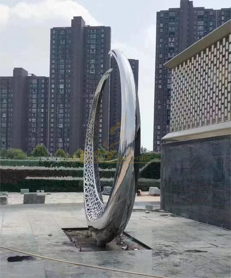 large stainless steel sculpture