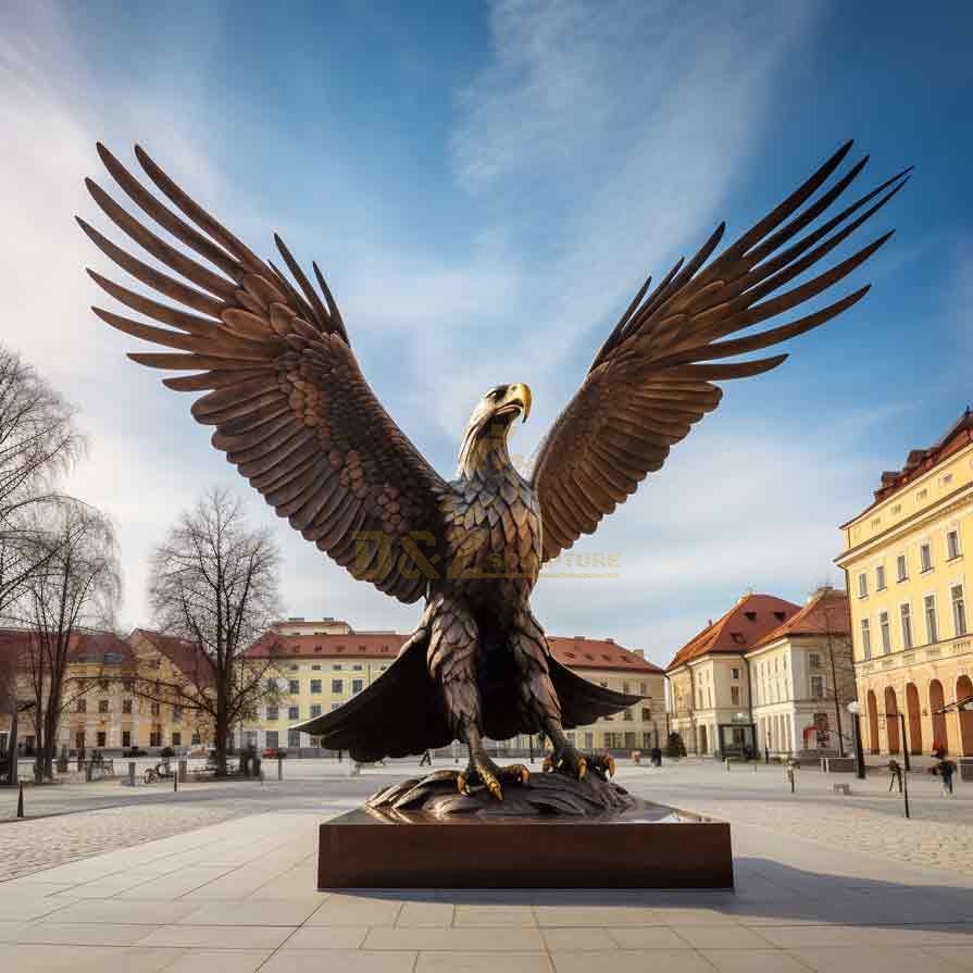 Giant bronze eagle sculptures for sale, square garden sculpture DZ-373