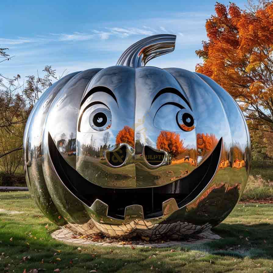 10-5-1 Creative Giant Pumpkin Sculptures: Custom Holiday Decor
