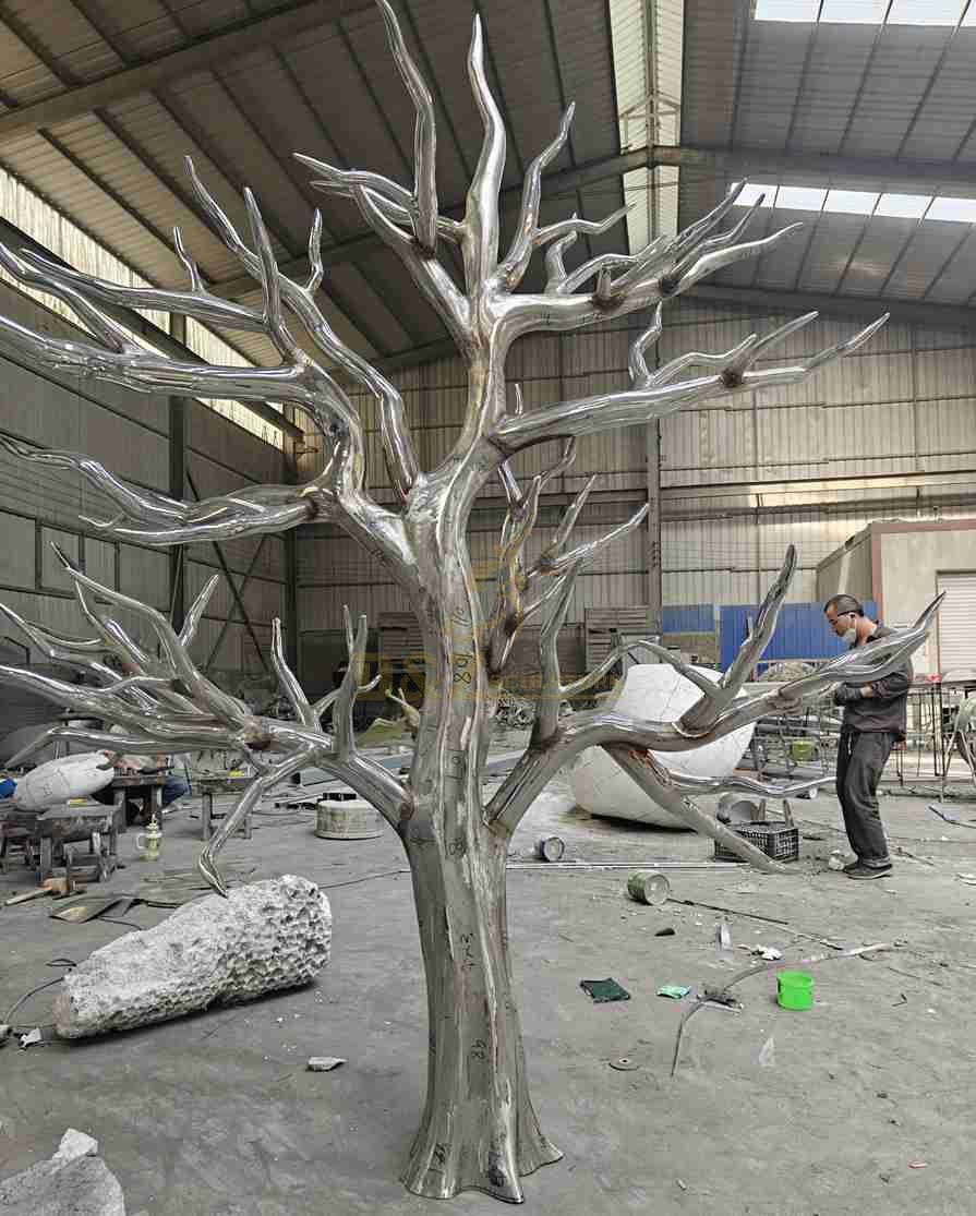 Customized Outdoor Metal Tree Sculpture For Sale 3