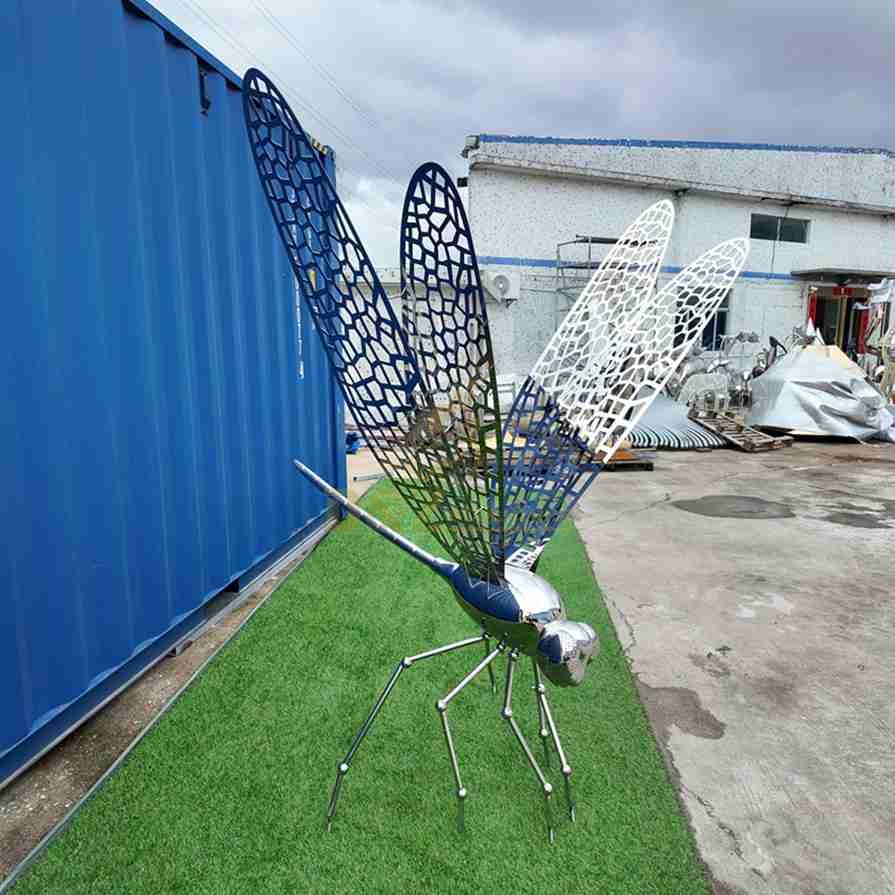 sculpture dragonfly-4