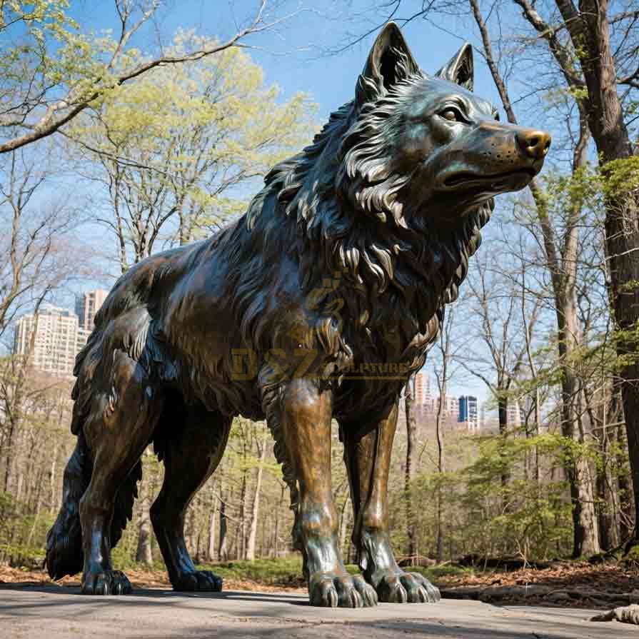 Large Outdoor Bronze Wolf Statue for Garden Sale 3