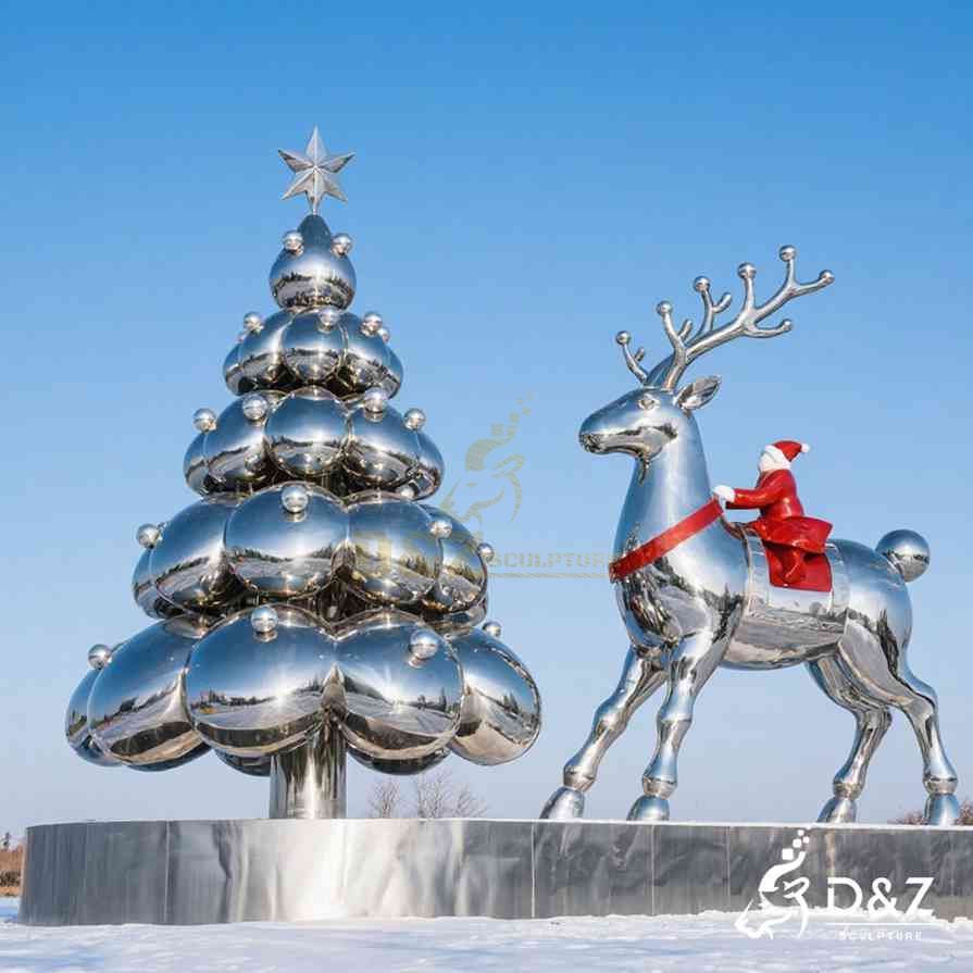 15-12 Unique Large Christmas Sculptures for Festive Decor 15-12 Unique Large Christmas Sculptures for Festive Decor