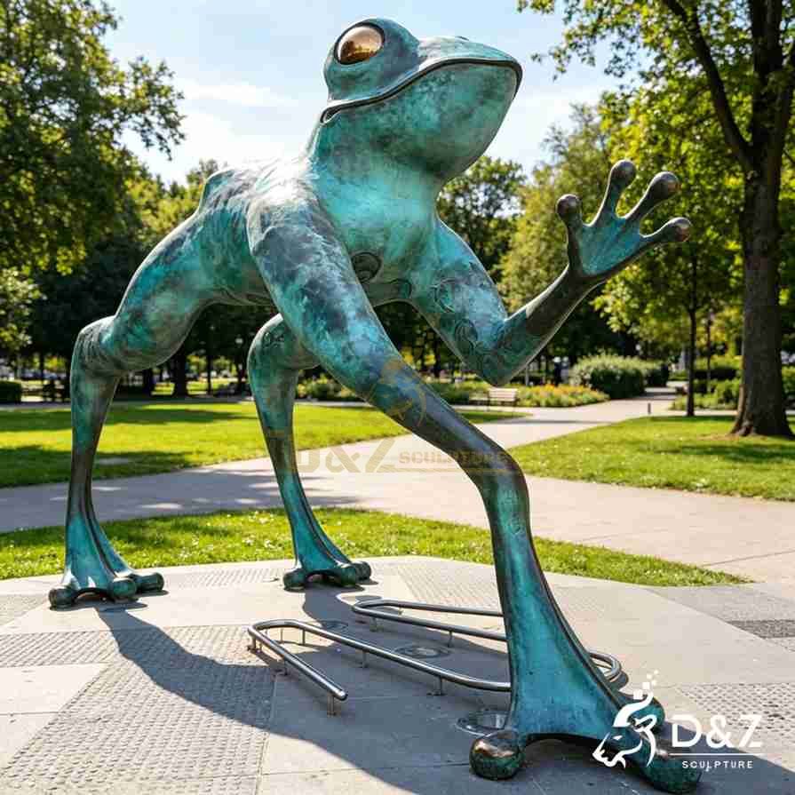 frog statue1 frog statue1