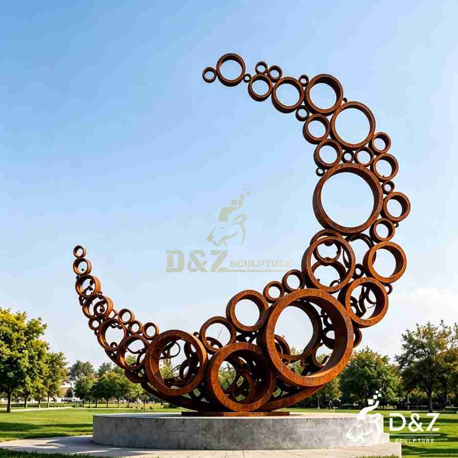 Half Moon Sculpture 2 Half Moon Sculpture 2
