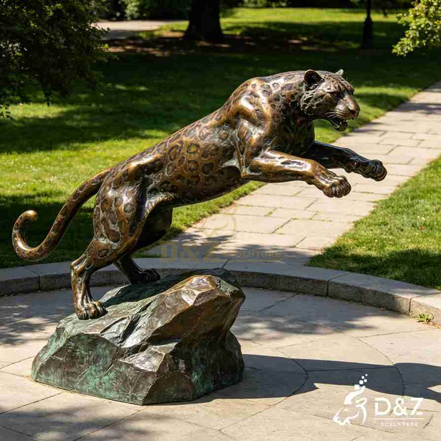 Snow Leopard Statue 1